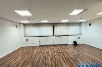 Sala comercial para alugar na Rua Paracatu, Saúde, São Paulo