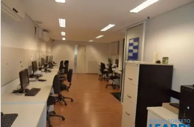 Casa com 1 quarto à venda na Avenida Pedro Bueno, Jardim Aeroporto, São Paulo
