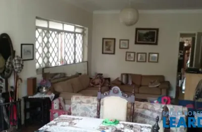 Casa com 2 quartos à venda na Rua dos Iris, Mirandópolis, São Paulo
