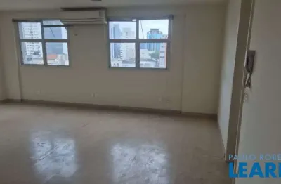Ponto comercial para alugar na Rua João Cachoeira, Vila Nova Conceição, São Paulo