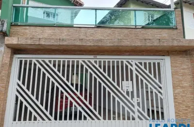 Casa com 3 quartos à venda na Rua Rosa Mística, Vila Campestre, São Paulo