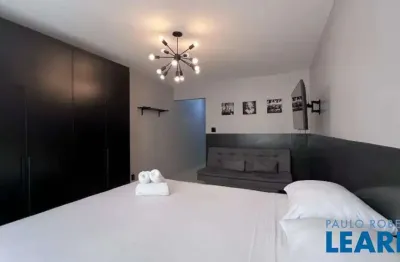 Apartamento com 1 quarto à venda na Alameda Santos, Cerqueira César, São Paulo