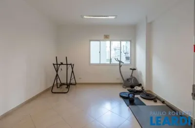 Apartamento com 2 quartos à venda na Rua José Getúlio, Aclimação, São Paulo