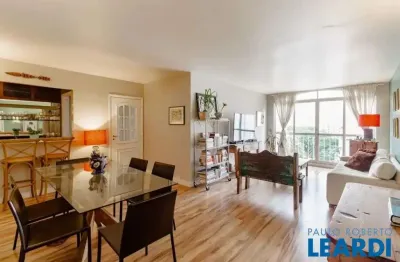 Apartamento com 3 quartos à venda na Alameda Franca, Jardim América, São Paulo