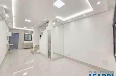 Casa com 4 quartos à venda na Rua João Lopes, Jardim da Glória, São Paulo
