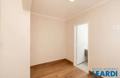 Apartamento com 3 quartos à venda na Rua Eça de Queiroz, Vila Mariana, São Paulo