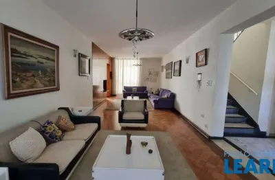 Casa com 4 quartos à venda na Rua Doutor Numa Pereira do Vale, Aclimação, São Paulo