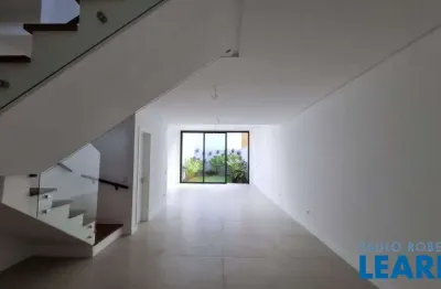 Casa com 3 quartos à venda na Rua Batista Cepelos, Aclimação, São Paulo