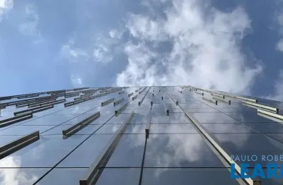 Ponto comercial para alugar na Rua Vergueiro, Liberdade, São Paulo