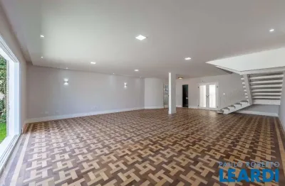 Casa com 4 quartos à venda na Alameda dos Apetupás, Planalto Paulista, São Paulo