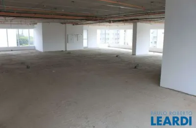 Ponto comercial para alugar na Rua Vergueiro, Liberdade, São Paulo