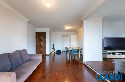 Apartamento com 4 quartos à venda na Rua Comendador Miguel Calfat, Vila Nova Conceição, São Paulo