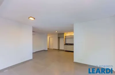 Apartamento com 2 quartos à venda na Rua Agissê, Vila Madalena, São Paulo