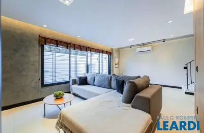 Casa com 4 quartos à venda na Avenida Iraí, Indianópolis, São Paulo