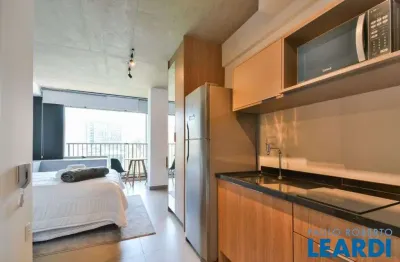 Apartamento com 1 quarto à venda na Rua Melo Alves, Jardim América, São Paulo