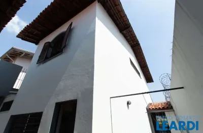 Casa com 3 quartos à venda na Avenida dos Imarés, Planalto Paulista, São Paulo