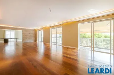 Apartamento com 4 quartos à venda na Rua Rio de Janeiro, Higienópolis, São Paulo