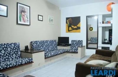 Casa com 2 quartos à venda na Rua Filipinas, Alto da Lapa, São Paulo