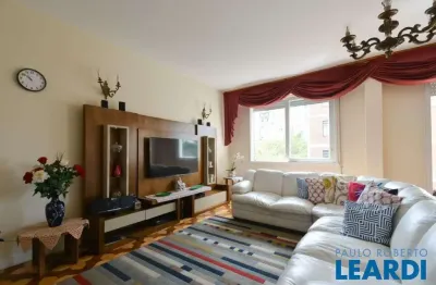 Apartamento com 3 quartos à venda na Rua Santo Antônio, Bela Vista, São Paulo