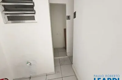 Ponto comercial para alugar na Avenida Lins de Vasconcelos, Cambuci, São Paulo