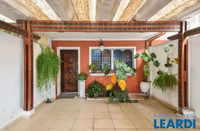 Casa com 2 quartos à venda na Rua Mantiqueira, Vila Mariana, São Paulo