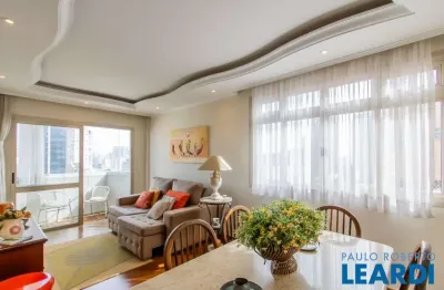 Apartamento com 3 quartos à venda na Rua Teodureto Souto, Cambuci, São Paulo