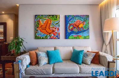 Apartamento com 3 quartos à venda na Avenida Itaboraí, Saúde, São Paulo