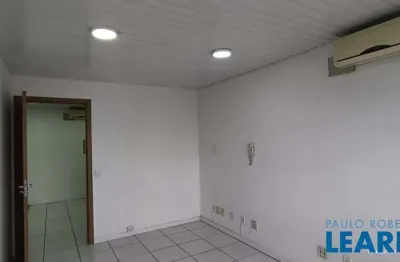 Sala comercial à venda na Rua Carneiro da Cunha, Saúde, São Paulo