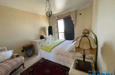 Apartamento com 3 quartos para alugar na Rua Volta Redonda, Campo Belo, São Paulo