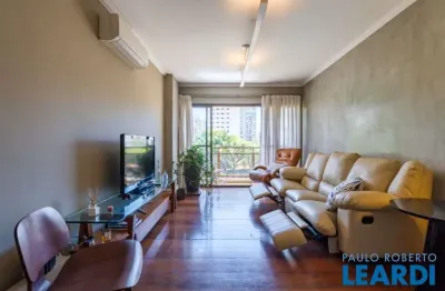 Apartamento com 3 quartos à venda na Avenida Jandira, Indianópolis, São Paulo