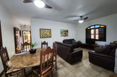 Casa com 3 quartos à venda na rua não informada, itaguá, ubatuba, 120 m2 por r$ 1.250.000