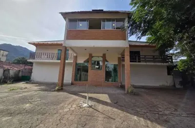Ponto comercial à venda na rua camões, praia do lazaro, ubatuba, 540 m2 por r$ 2.700.000