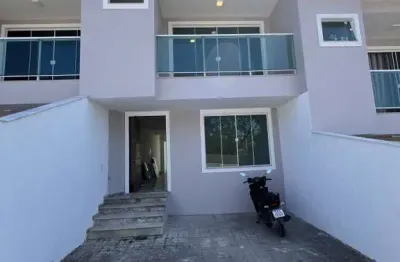 Casa para venda em macaé, cavaleiros, 3 dormitórios, 1 suíte, 2 banheiros, 1 vaga