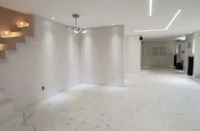 Casa para venda em rio das ostras, bosque da praia, 5 dormitórios, 2 suítes, 3 banheiros, 2 vagas