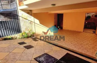 Casa com 3 quartos à venda na Rua Maurílio Rosa, Miramar, Macaé