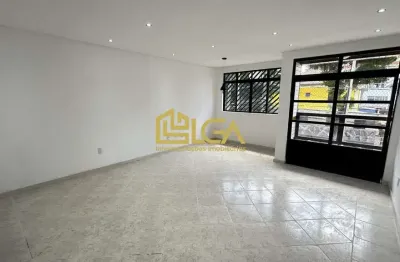 Casa com 3 quartos à venda na Rua Liberdade, 216A, Embaré, Santos