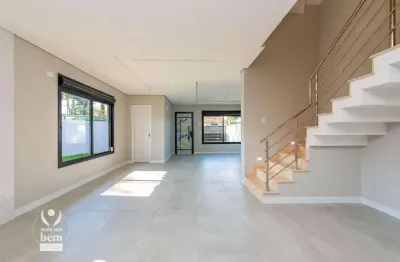Sobrado 3 suítes com quintal, 228m²,  terraço com churrasqueira e 3 vagas de garagem à venda no água verde