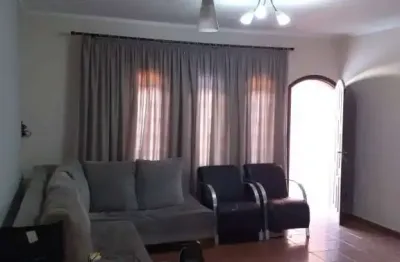 Sobrado maravilhoso 160 m² 3 dormitórios sendo 1 suíte e 2 vagas