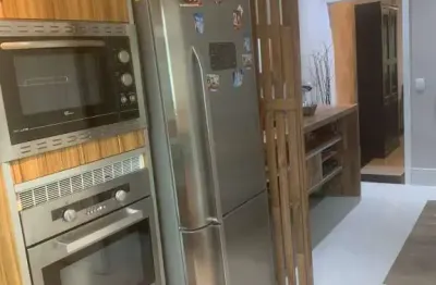 Sobrado maravilhoso novo  181 m² 3 dormtorios e 4 vagas de gargens