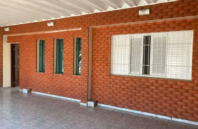 Sobrado com 236 m² 2 dormitorios sendo 1 suite e com edicula