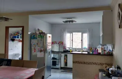 Sobrado  com 243  m² 4 suítes, 7 vagas, quintal com churrasqueira