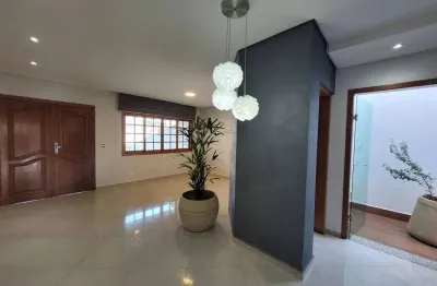 Sobrado alto padrao com 235m² 3 dormitotorios com 5 vagas de gargens