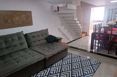 Sobrado com 93m² 3 dormitorios sendo 1 suite e 1 vaga de garagem