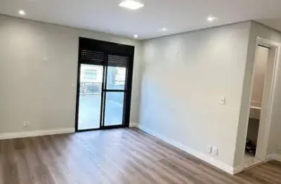 Sobrado reformado 192 m² 3 dormitoiros 1 suite 2 vagas de garagens