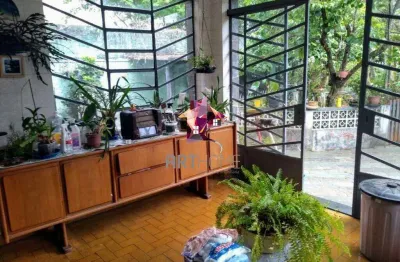 Sobrado com 4 dormitórios à venda, 140 m² por R$ 960.000,00 - Vila Liviero - São Paulo/SP