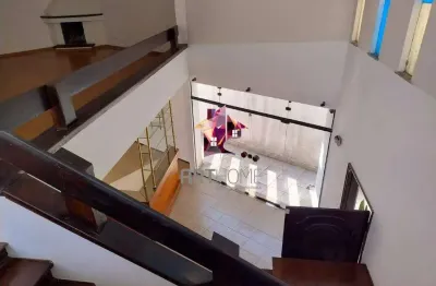 São caetano do sul, sobrado 3 quartos sendo 1 suíte, piscina, churrasqueira, 5 ~7 vagas.