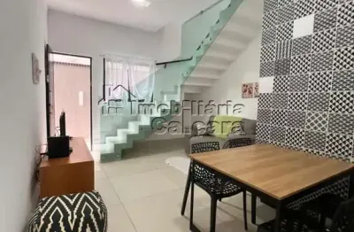 Casa nova com 02 dormitórios em condomínio fechado, com  piscina e churrasqueira!!!