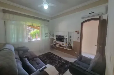 Casa com 02 dormitórios, à venda no imperador, conforto e lazer garantido