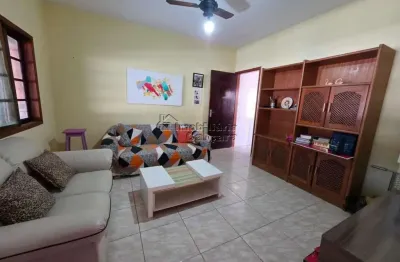 Casa no caiçara com edícula, á 500 metros da praia!!!