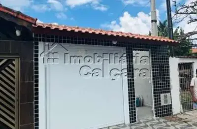 Casa com 02 dormitórios no jardim real, com piscina!!!